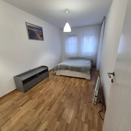 Stan * 兹雷尼亚宁